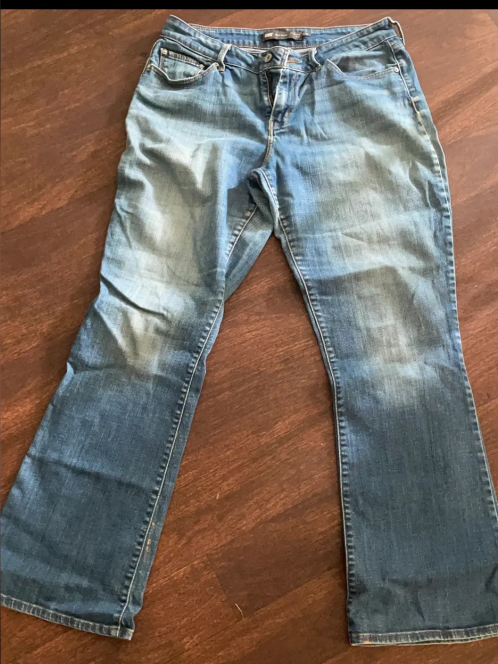 Levi’s Bold Curve Jeans